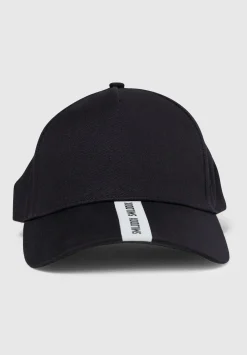 Cap Lee