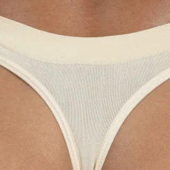 String Nysa